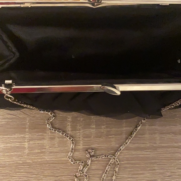 Black clutch - Picture 3 of 3